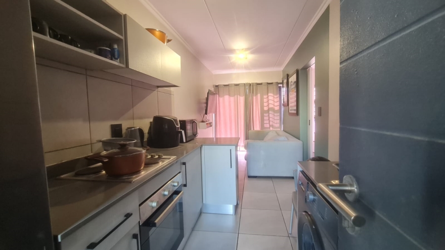 To Let 1 Bedroom Property for Rent in Belhar Western Cape